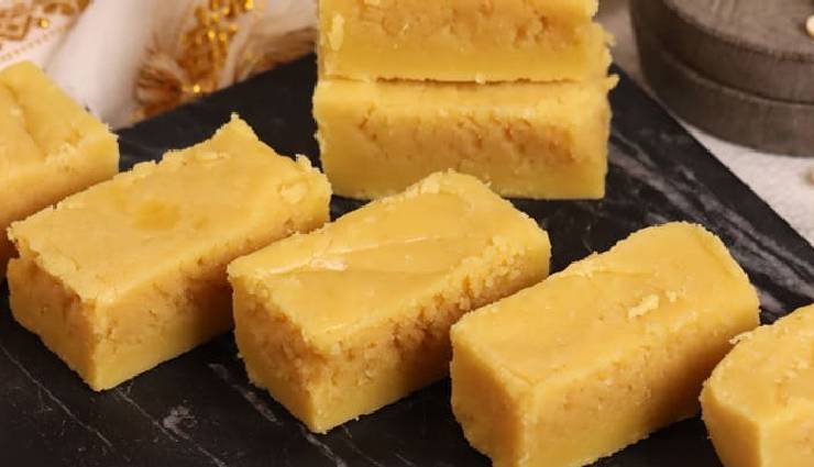 besan pak,basan pak ingredients,besan pak recipe,besan ki chakki,sweet dish besan pak