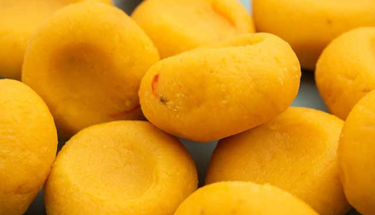 बेसन के पेड़े से बप्पा को करें खुश, इस मिठाई में है इतना दम कि सब पर चढ़ जाएगा इसका रंग #Recipe besan ke pede,besan ke pede sweet dish,besan ke pede ganesh chaturthi,besan ke pede ganeshji,besan ke pede bappa,besan ke pede ganesh chaturth 2024,besan ke pede delicious,besan ke pede tasty,besan ke pede ingredients,besan ke pede recipe