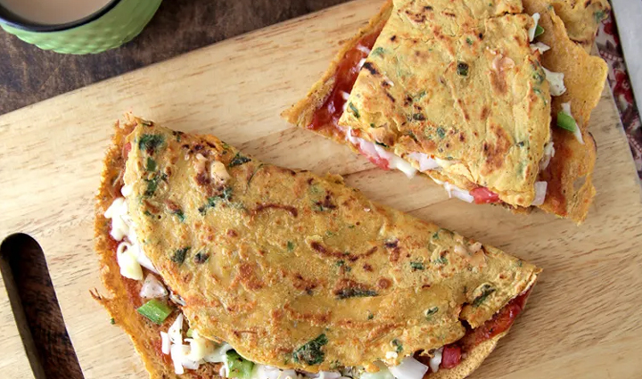 healthy to eat besan cheela with cheese and vegetable stuffing,food,easy recipe