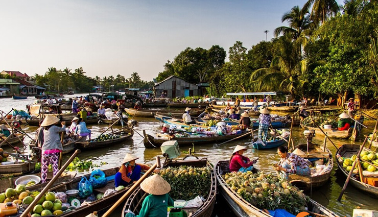 ben thanh market,cai be floating market,binh tay market,ho thi ky flower market,russian market,interesting and expensive markets in ho chi minh city,markets in ho chi minh city,ho chi minh city,vietnam