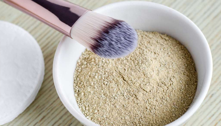 detoxify your hair,stay away from the harsh products,eat healthy and drink plenty of water,use natural detoxifiers,bentonite clay,apple cider vinegar,coconut milk,scalp scrubs,beauty,beauty tips