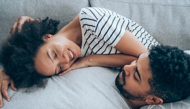 better listener in relationship,relationship communication tips,how to listen to partner,effective listening in relationship,improve relationship communication