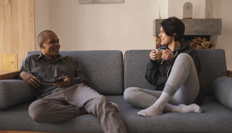 10 Ways To Become a Better Listener in a Relationship