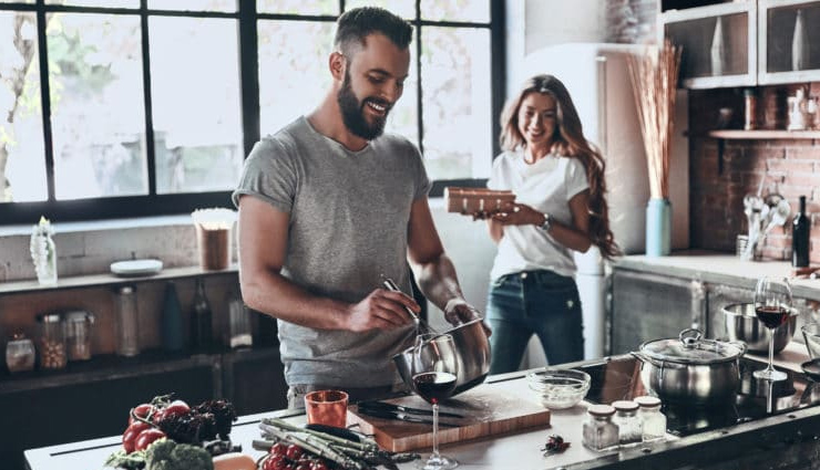 5 Ways To Be a Better Partner During Quarantine