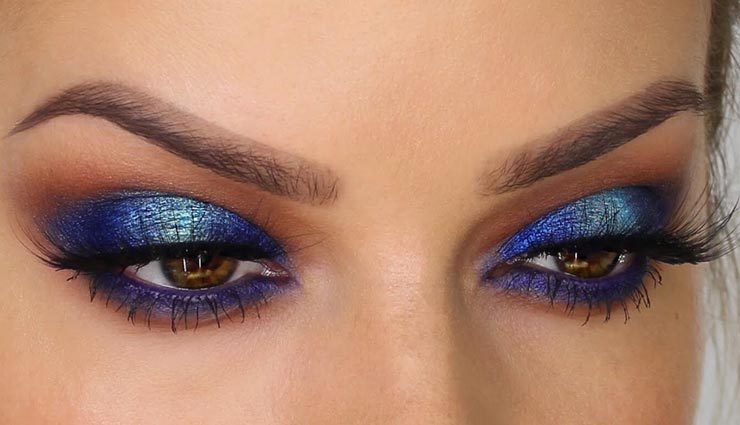 ब्लू आईशैडो की मदद से बनाए अपने चहरे को आकर्षक, जानें किस तरह करें इसका इस्तेमाल