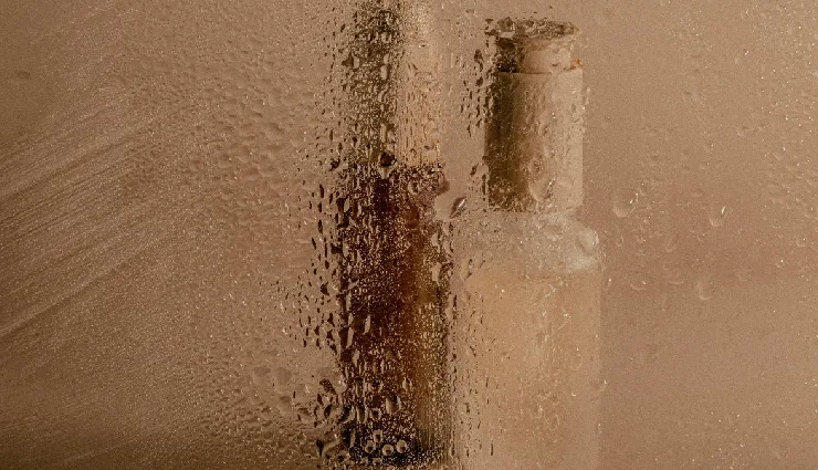 face oil ingredients to avoid,harmful skincare ingredients,acne-prone skin care,sensitive skin tips,comedogenic oils,skin care guide,non-irritating face oils,what not to use on acne,skincare ingredient warning,beauty product label guide