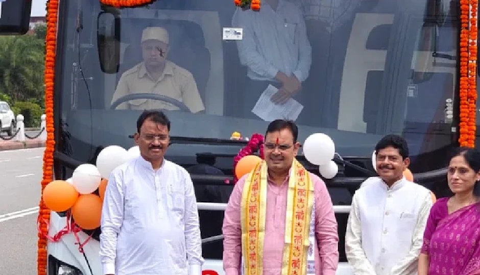 राजस्थान रोडवेज को बड़ी सौगात, 172 नई बसों को सीएम भजनलाल ने दिखाई हरी झंडी