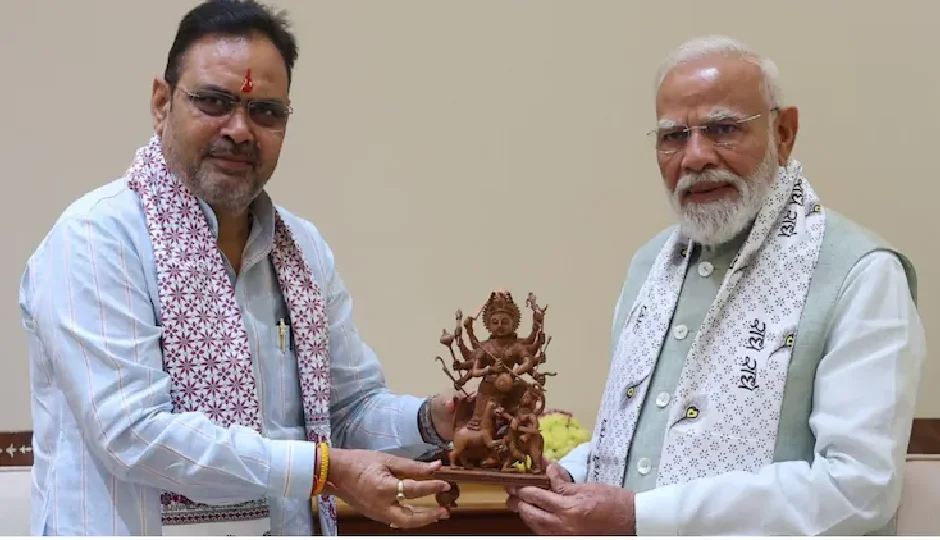नवरात्रि पर CM भजनलाल की खास भेंट—PM मोदी को दी मां दुर्गा की मूर्ति, 11 नेशनल अवॉर्ड से जुड़ा है अनोखा कनेक्शन