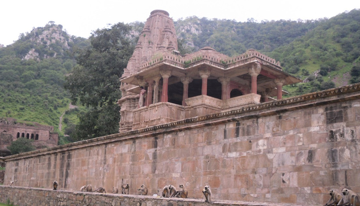 bhangarh,haunting facts about bhangarh,weird facts about bhangarh,weird facts,rajasthan