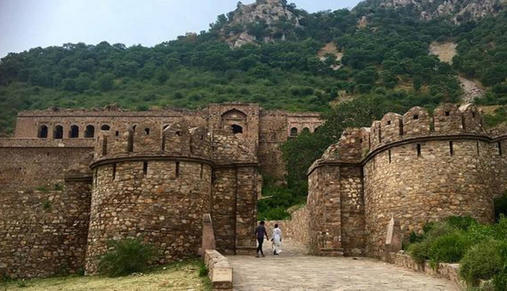 travel tips,travel guide,bhangarh fort