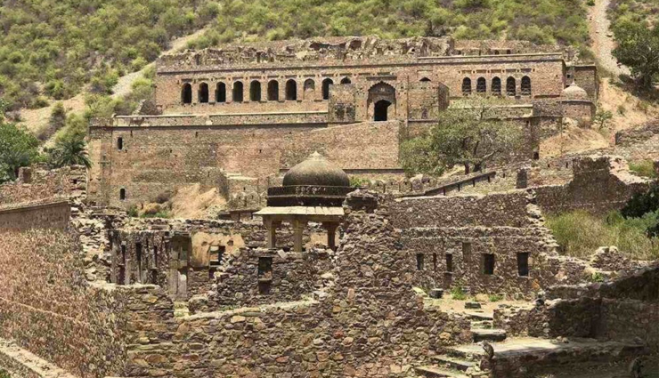 bhangarh fort,bhangarh fort haunted place in india,india haunted place bhangarh fort,rajasthan