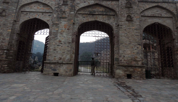travel tips,travel guide,bhangarh fort