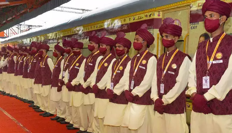 irctc,bharat gaurav tourist train,bharat gaurav tourist train package,about bharat gaurav train,bharat gaurav train package details,ramayan express train