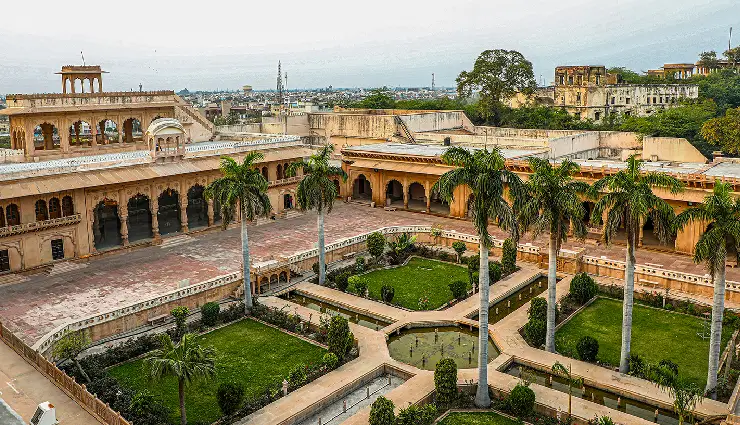 weekend getaways from jaipur,jaipur nearby tourist places,short trips from jaipur,places to visit near jaipur,jaipur weekend destinations,historical sites near jaipur,jaipur travel guide,pink city tourism,cultural trips rajasthan,day trips from jaipur,jaipur heritage travel