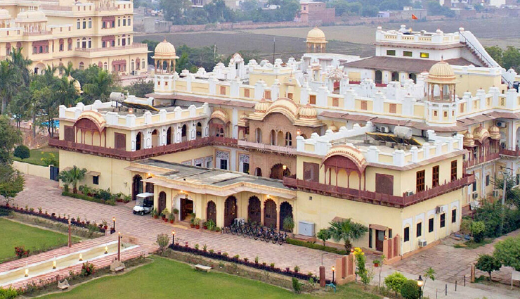 agra,tourist destinations,travel,travel guide,travel tips,holidays