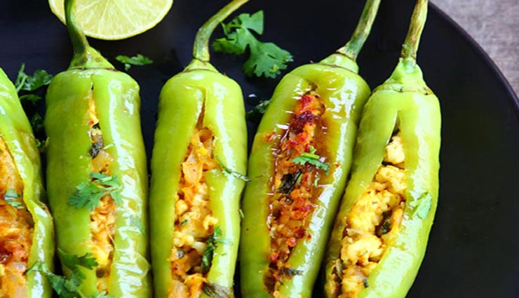 अचार की जगह आजमाए भरवां चीज मिर्ची, स्वाद ऐसा जो दिल में बस जाए #Recipe bharwa cheese mirchi recipe,recipe,recipe in hindi,special recipe