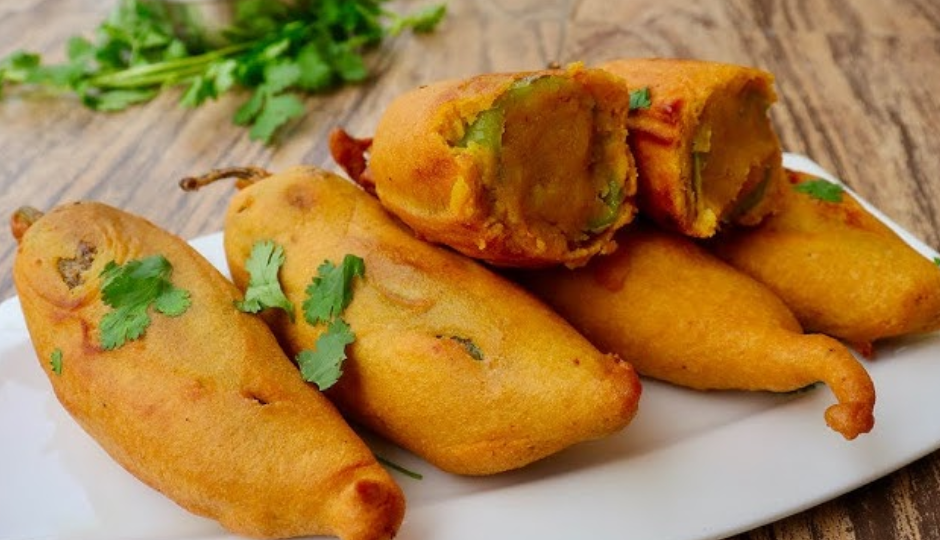 bharwan mirchi vada,bharwan mirchi vada tasty,bharwan mirchi vada delicious,bharwan mirchi vada ingredients,bharwan mirchi vada recipe,bharwan mirchi vada winter,bharwan mirchi vada tea