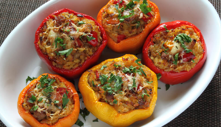 हिट है भरवां शिमला मिर्च, छोटे-बड़े सबके दिलो-दिमाग में फिट हो जाता है इस डिश का टेस्ट #Recipe bharwan shimla mirch,stuffed bell pepper,indian stuffed capsicum,bharwan shimla mirch recipe,delicious stuffed pepper,spicy stuffed capsicum,authentic indian dish,easy stuffed bell pepper recipe,flavorful stuffed shimla mirch,tasty bharwan shimla mirch