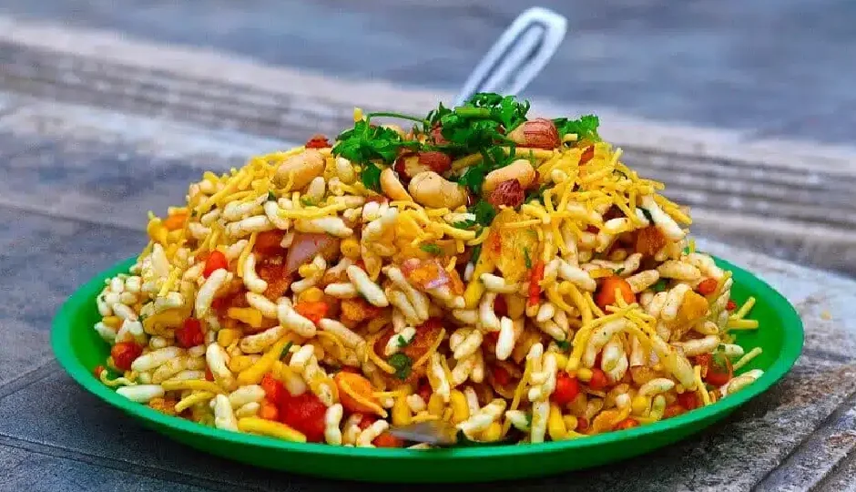 घर पर तैयार करें मजेदार भेलपूरी, स्वाद ऐसा कि बच्चे भी कहें—एक प्लेट और!