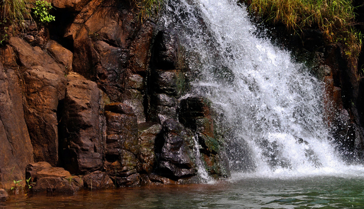 mumbai,waterfalls near mumbai,mumbai waterfalls,waterfalls in mumbai,mumbai tourist places,holidays,maharashtra,travel guide,tourism