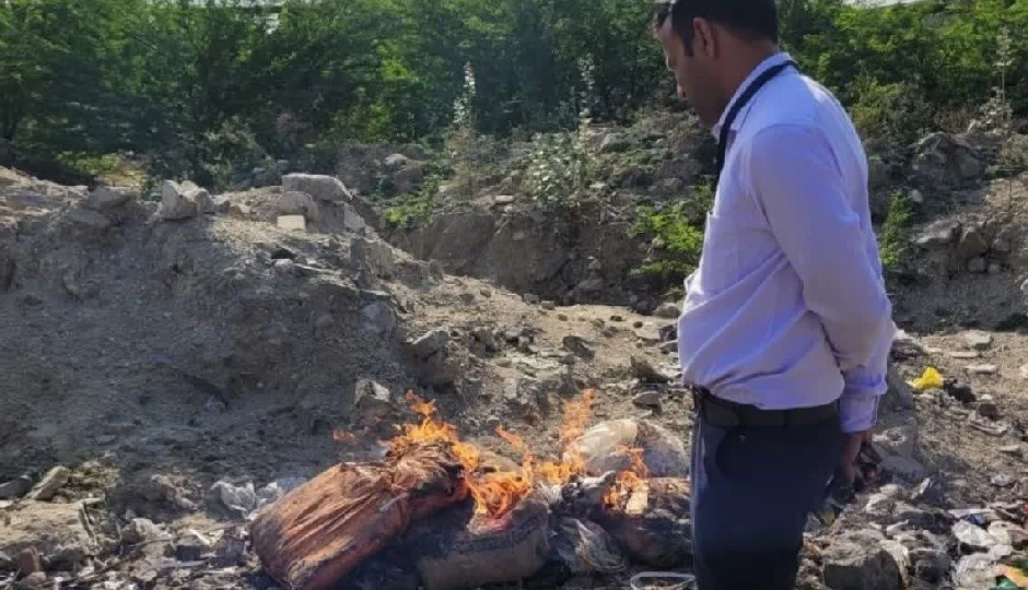 भीलवाड़ा में मिलावटी मसालों के खिलाफ बड़ी कार्रवाई, 2300 किलो लाल मिर्च पाउडर और 1710 किलो धनिया जब्त