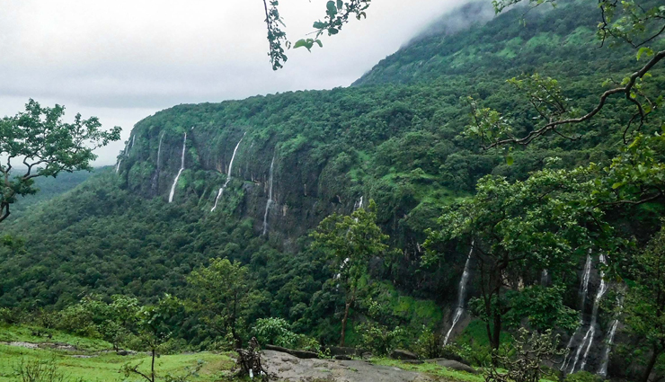 maharashtra,trekking spots in maharashtra,matheran trek,kalasubai trek,korigad fort trek,tikona trek,rajmachi trek,bhimashankar,harishchandragad,travel,holidays,travel guide,travel tips