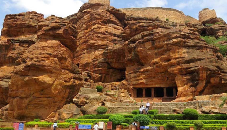 झीलों की नगरी हैं मध्यप्रदेश की राजधानी भोपाल, जरूर करें यहां की इन 10 जगहों का दीदार tourist destinations in bhopal,lakes in bhopal,tourist spots in bhopal,madhya pradesh,madhya pradesh tourism,tourist spots in madhya pradesh bhopal,travel guide,travel tips