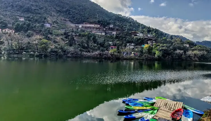 pet friendly travel india,travel with dogs india,dog friendly destinations,pet friendly vacations,best places to travel with pets,manali pet friendly hotels,kottayam houseboats for pets,pet travel tips india,holiday with dog india,dog friendly stays india