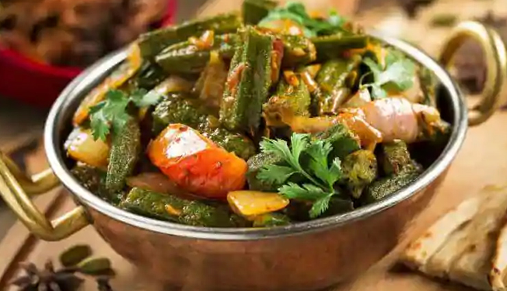 pyaz wali bhind,bhindi recipe,main course recipe,summer recipe,kids special recipe