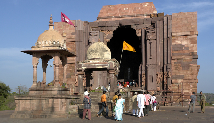 bhopal,temples to explore in bhopal,madhya pradesh,bhopal temples,ram mandir,hanuman mandir,bhopal tourism,tourist places in bhopal,travel,holidays