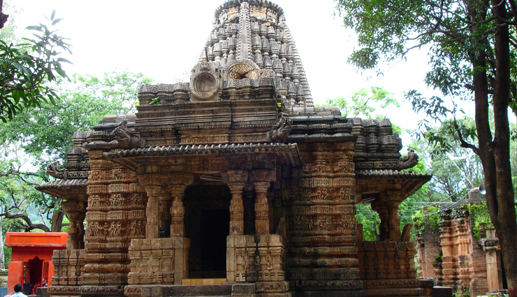 पर्यटन के क्षेत्र में अपनी एक अलग पहचान रखता है छत्तीसगढ़ का कवर्धा नगर kawardha town in chhattisgarh,explore kawardha in chhattisgarh,kawardha chhattisgarh a hidden gem,discovering the beauty of kawardha town,must-visit places in kawardha chhattisgarh,sightseeing in kawardha town,chhattisgarh,kawardha travel guide top attractions,kawardha,chhattisgarh historical and cultural sites,experience the charm of kawardha town,kawardha chhattisgarh unexplored tourist destination