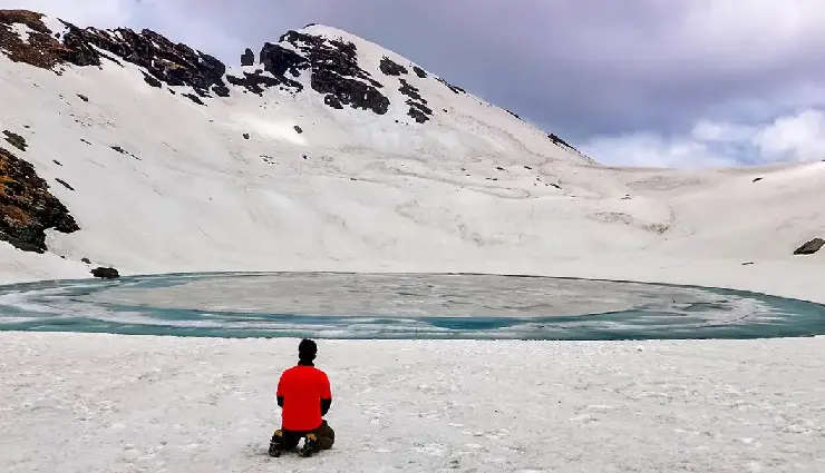 manali travel guide,best places to visit in manali,things to do in manali,manali adventure activities,manali himachal pradesh tourism,hadimba temple manali,solang valley manali,manikaran hot springs,bhrigu lake trek,manali culture and food