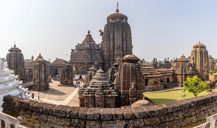 temples you can visit in bhubaneswar,holiday,travel,tourism