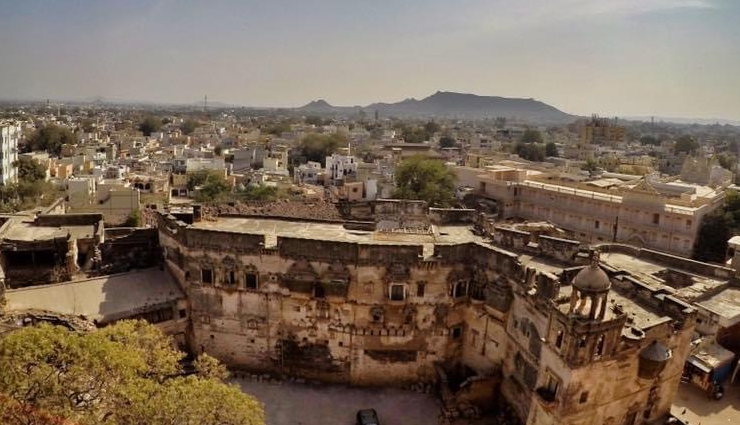 gujarat tourist attractions,must-visit places in gujarat,famous landmarks in gujarat,gujarat travel destinations,top tourist spots in gujarat,historical sites in gujarat,gujarat sightseeing guide,popular places to visit in gujarat,gujarat tourism highlights,iconic landmarks of gujarat