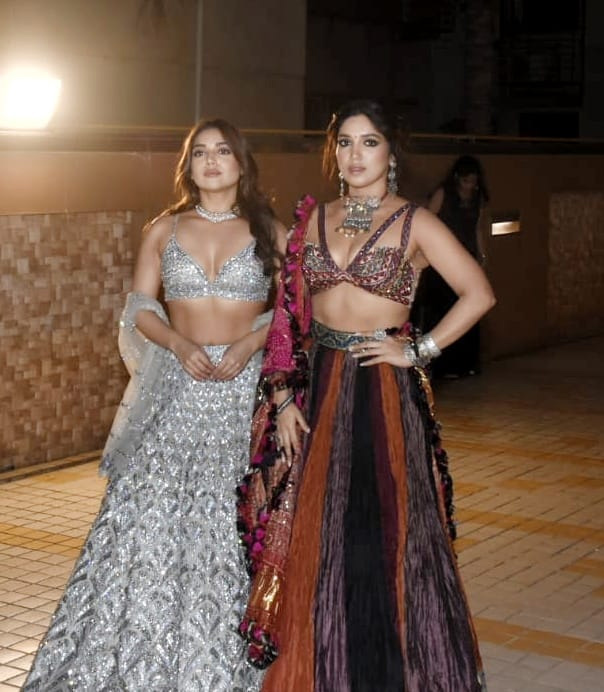 bhumi pednekar,bhumi pednekar diwali celebration,bhumi pedneker diwali fashion,bhumi pednekar hot dress,entertainment,bollywood news in hindi
