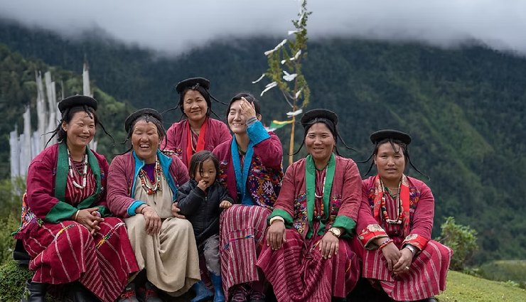 7 Reasons Why Bhutan is The Happiest Country in The World