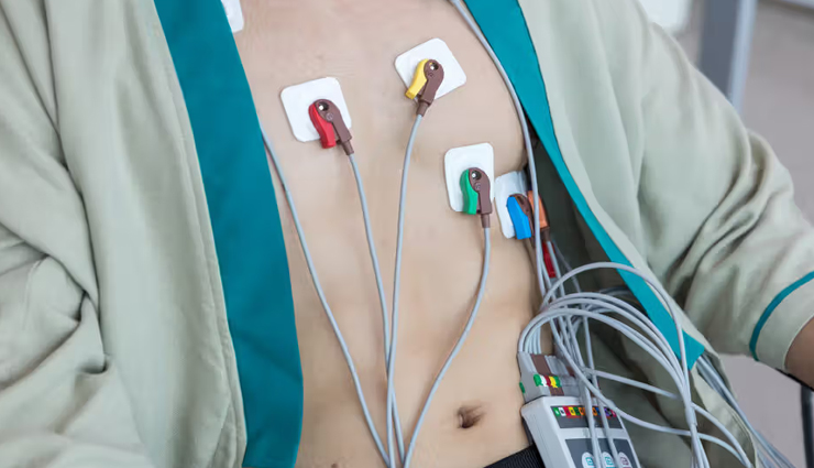 aortic stenosis,aortic valve narrowing,heart valve disease,aortic stenosis symptoms,causes of aortic stenosis,aortic stenosis diagnosis,aortic stenosis treatment,preventing aortic stenosis,aortic stenosis risk factors,aortic valve replacement