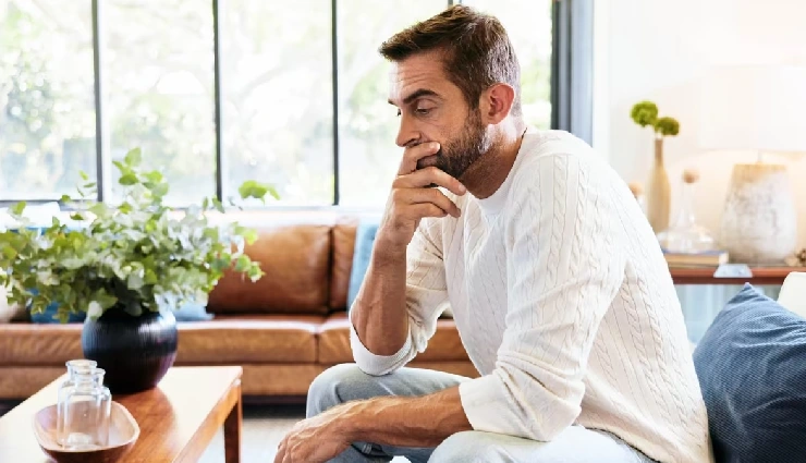 signs of breakup,relationship warning signs,early breakup signs,subtle relationship cues,detect breakup early,relationship advice,emotional red flags,relationship awareness,love life tips,prevent heartbreak