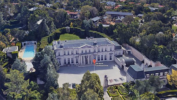 biggest residential houses,biggest residential houses around the world,residential houses,antilla,india,oheka castle,new york,mar-a-lago,florida,the pritzker estate,california,istana nurul iman,brunei