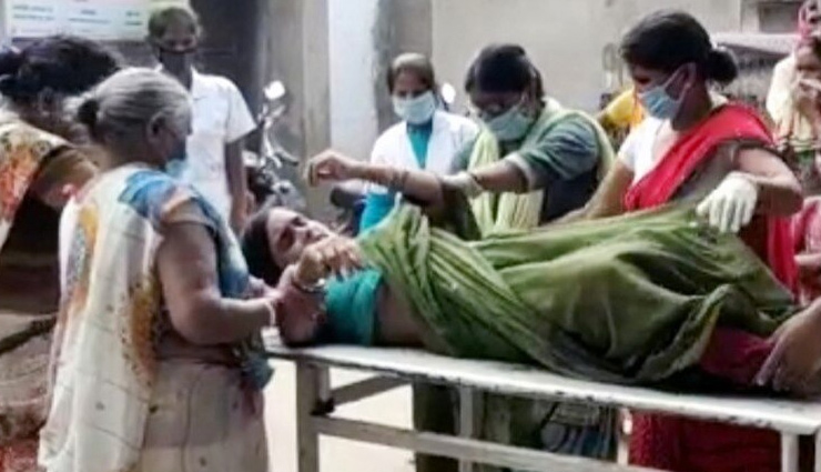 आरा / सड़क जाम और कोरोना जांच में फंसी प्रेग्नेंट महिला, इमरजेंसी वार्ड के बाहर ही दिया बच्चे को जन्म bihar,woman,birth child,emergency ward,traffic,news,bihar news