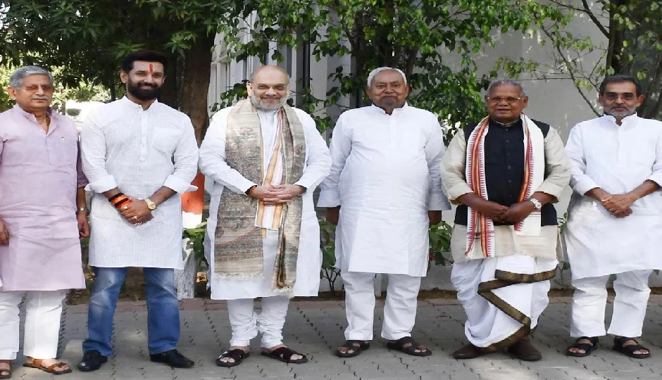 बिहार NDA में सबकुछ ठीक नहीं, पांच सीटों को लेकर नीतीश-चिराग आमने-सामने, कुशवाहा महुआ सीट पर अड़े