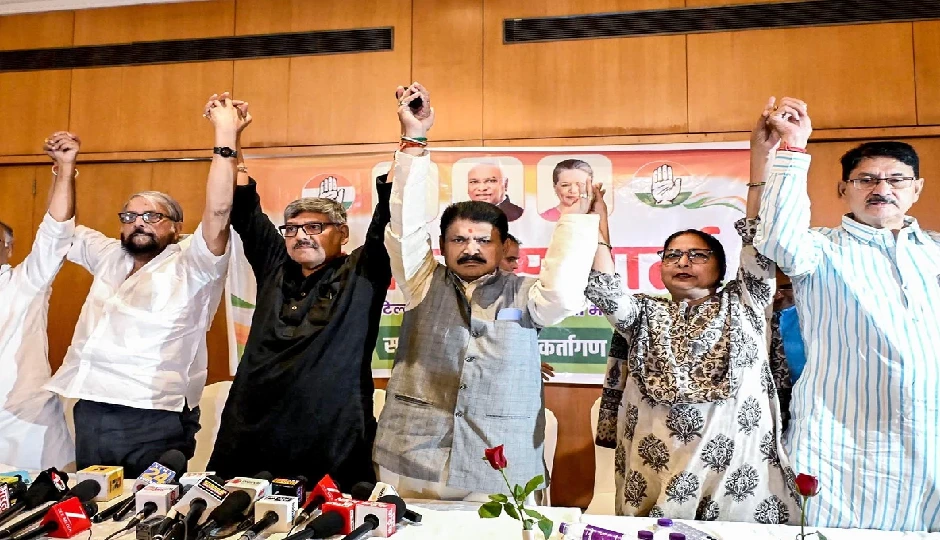 बिहार चुनाव में कांग्रेस का संकट गहराया, टिकट बंटवारे पर घमासान, नेताओं ने जताई नाराजगी, कहा- 10 सीटें भी नहीं जीत पाएगी पार्टी