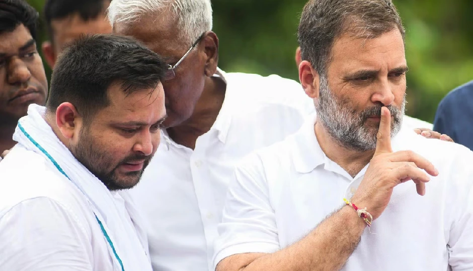 तेजस्वी की सीएम उम्मीदवारी पर राहुल की खामोशी से बढ़ी सियासी सरगर्मी, मंच साझा करने के बावजूद नहीं किया समर्थन का जिक्र