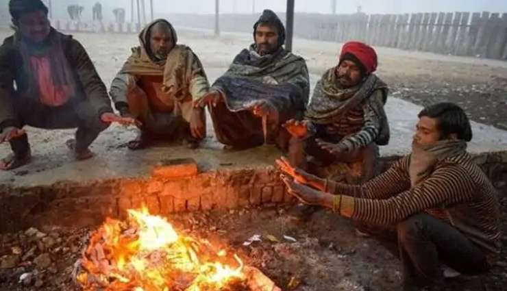 बिहार: ठंड का कहर जारी, कोहरे और शीतलहर ने बढ़ाई लोगों की मुश्किलें 