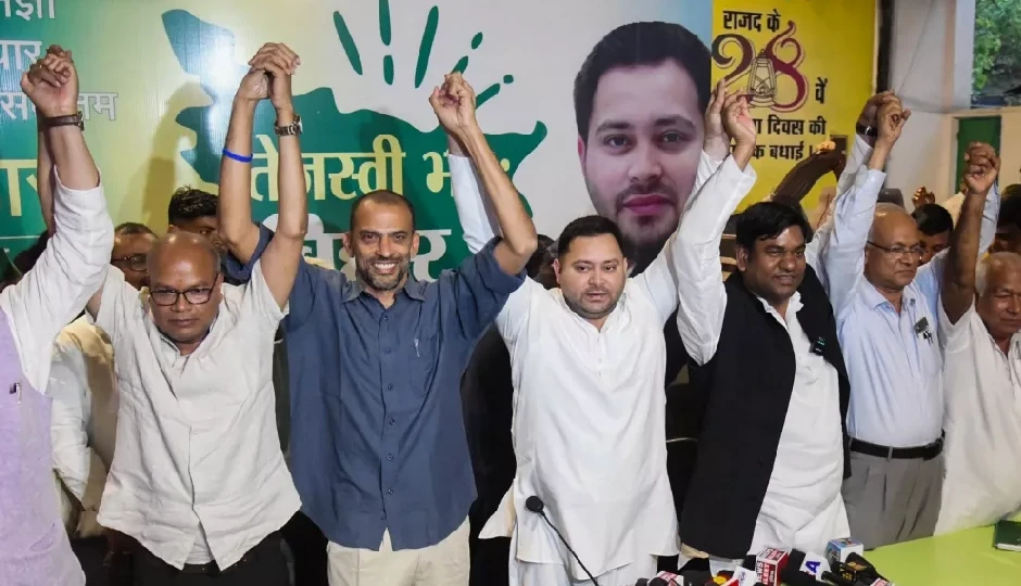 बिहार चुनाव 2025: महागठबंधन में 'दोस्ताना मुकाबला', कांग्रेस-RJD, वीआईपी और CPI कई सीटों पर आमने-सामने