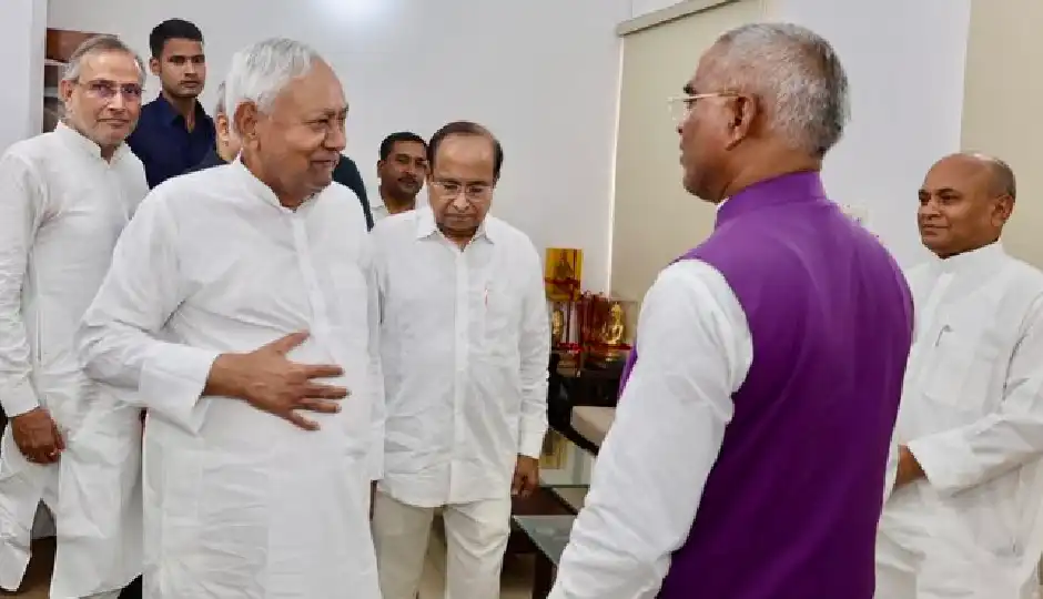 बिहार की सियासत में हलचल, आरसीपी सिंह और नीतीश कुमार की मुलाकात ने बढ़ाया राजनीतिक तापमान