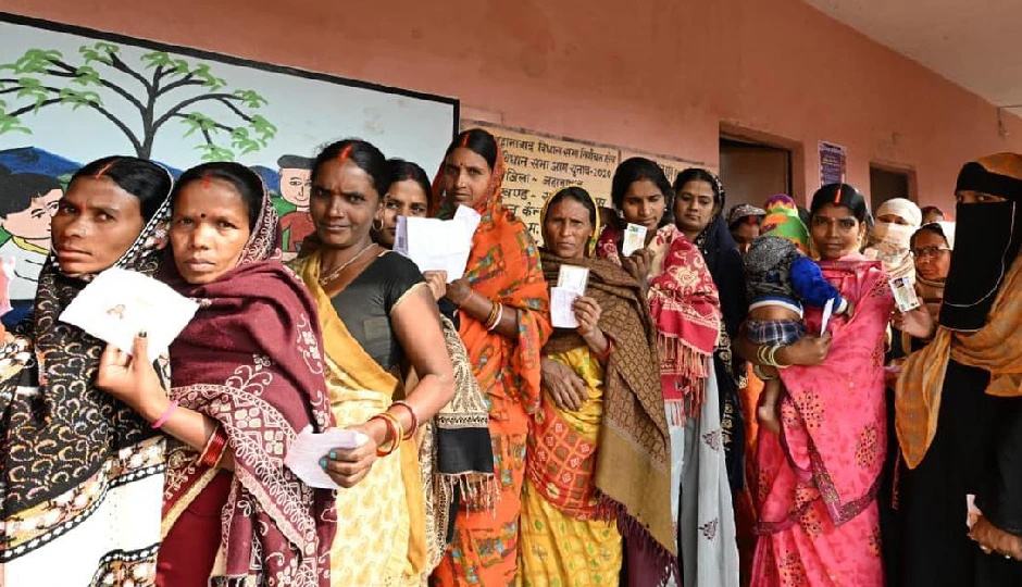 पीके की पार्टी का गंभीर आरोप - बिहार की महिलाओं को दिए गए 10 हजार रुपए के लिए एनडीए ने वर्ल्ड बैंक के 14 हजार करोड़ खर्च किए