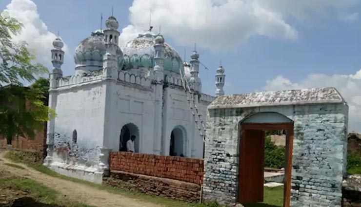 अनोखी मस्जिद जहां मुस्लिम नहीं बल्कि हिंदू अदा करते हैं पांच वक्त की नमाज