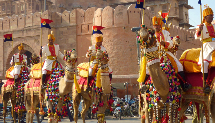 हवेलियों और महलों से ज्यादा रेत के मैदान का आनन्द लेने आते हैं पर्यटक, एक समग्र दृष्टि बीकानेर पर bikaner travel guide,bikaner tourism,best places to visit in bikaner,top attractions in bikaner,bikaner sightseeing,bikaner historical sites,bikaner desert safari,bikaner camel festival,bikaner food guide,bikaner travel tips,exploring bikaner,things to do in bikaner,bikaner vacation ideas