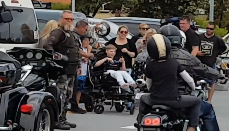 VIDEO : आखिर 6 साल के बच्चे के लिए क्यों आए 20 हजार Bikers! वजह ला देगी आंखों में आंसू 